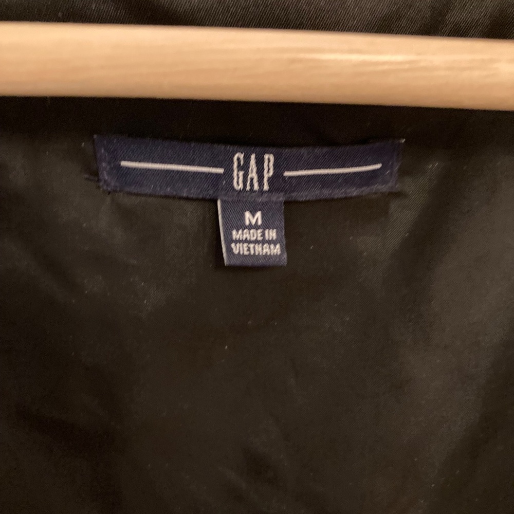 Vest - Picture 3 of 4